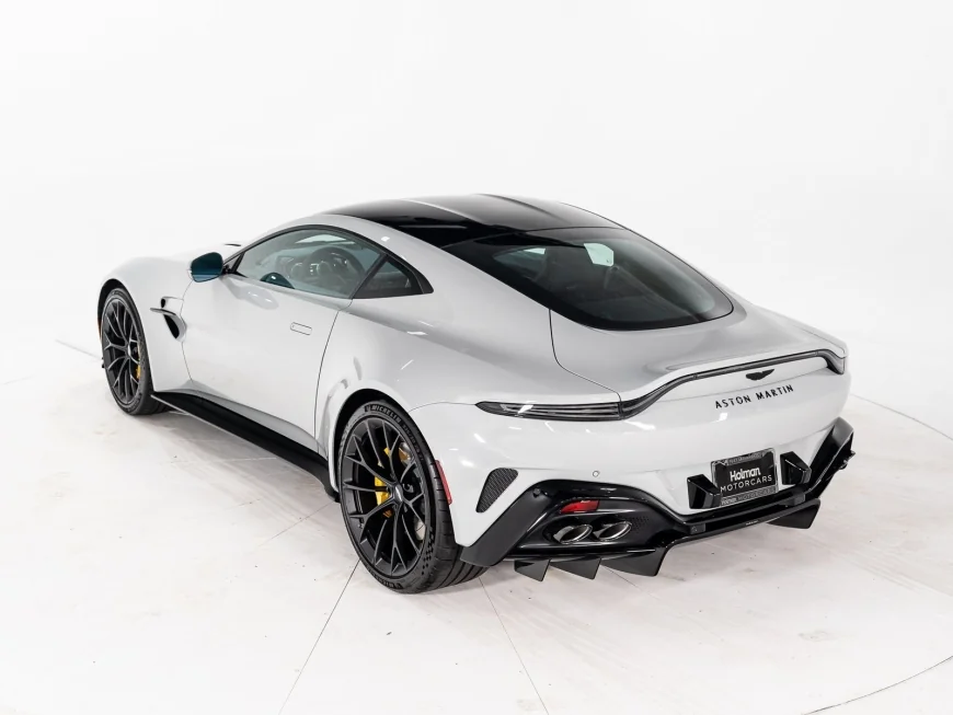 Aston Martin DBS Kullanıcı Yorumları - Aston Martin DBS Kronik Sorunları - Aston Martin DBS İncelemesi